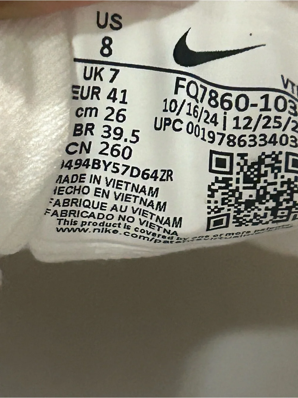 Nike minimalist white
